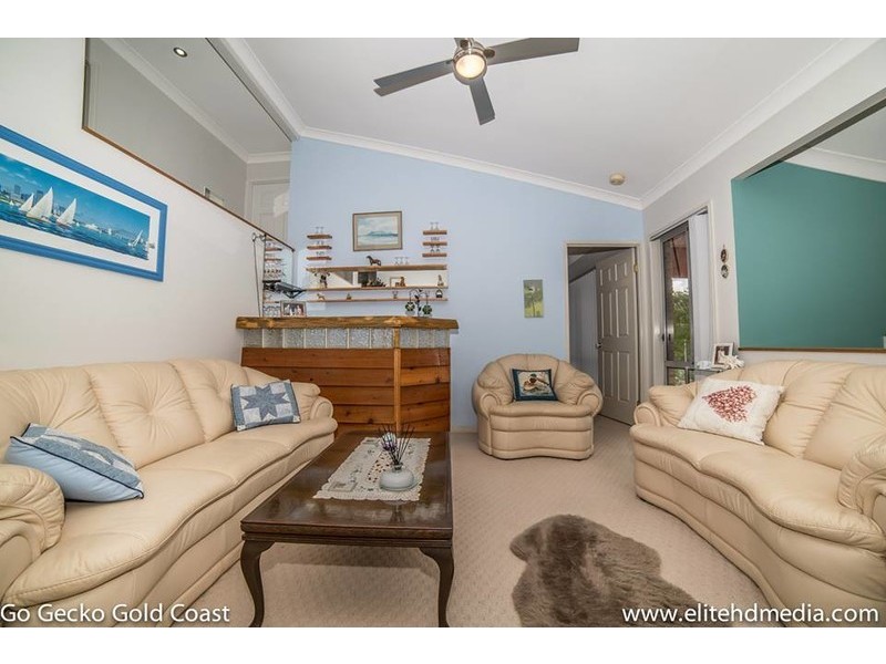 24 Antipodes Close, Pacific Pines QLD 4211