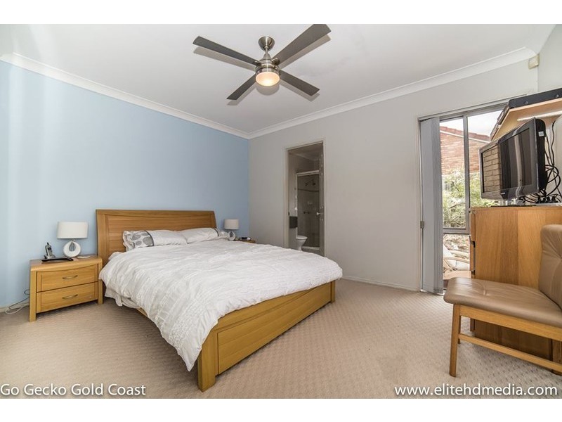 24 Antipodes Close, Pacific Pines QLD 4211