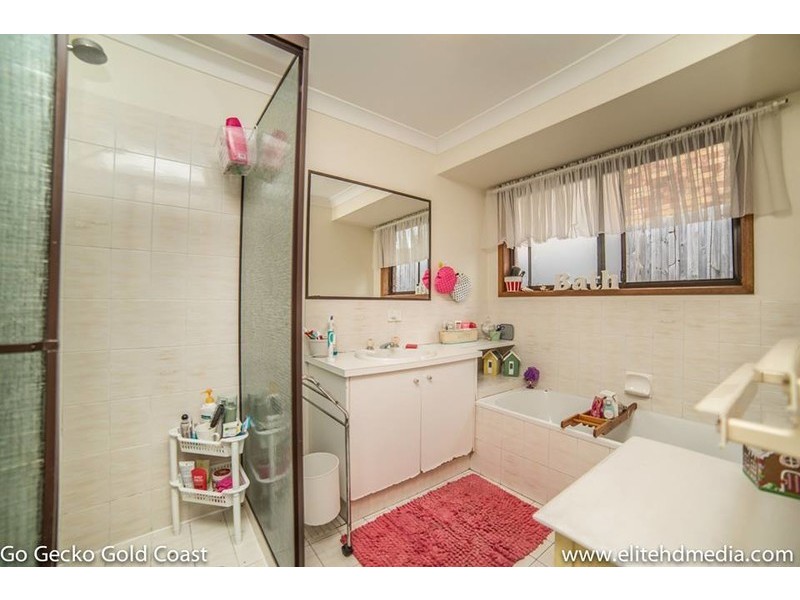 2 Colombo Court, Carrara QLD 4211