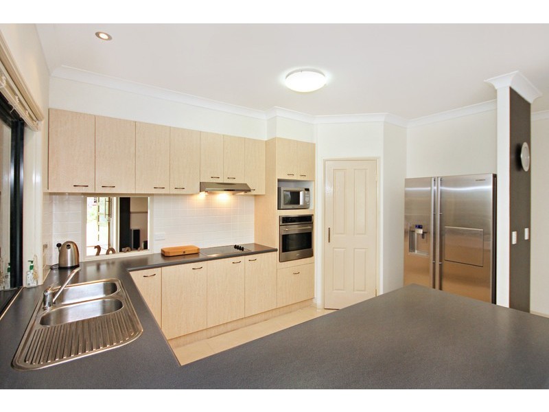 10 Nature Valley Court, Tallai QLD 4213