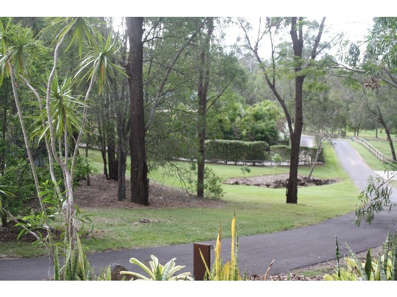 10 Nature Valley Court, Tallai QLD 4213