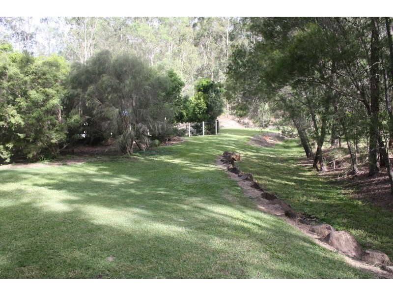 10 Nature Valley Court, Tallai QLD 4213
