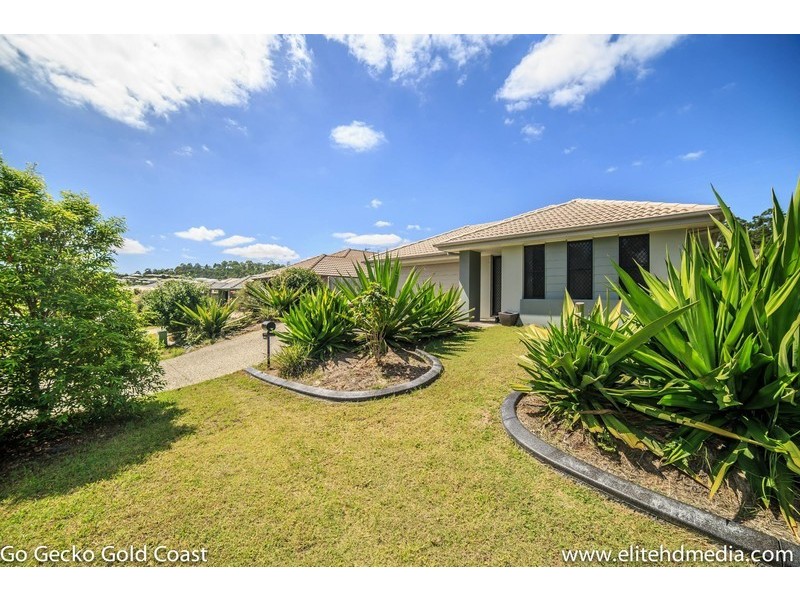 16 Aldgate Crescent, Pacific Pines QLD 4211
