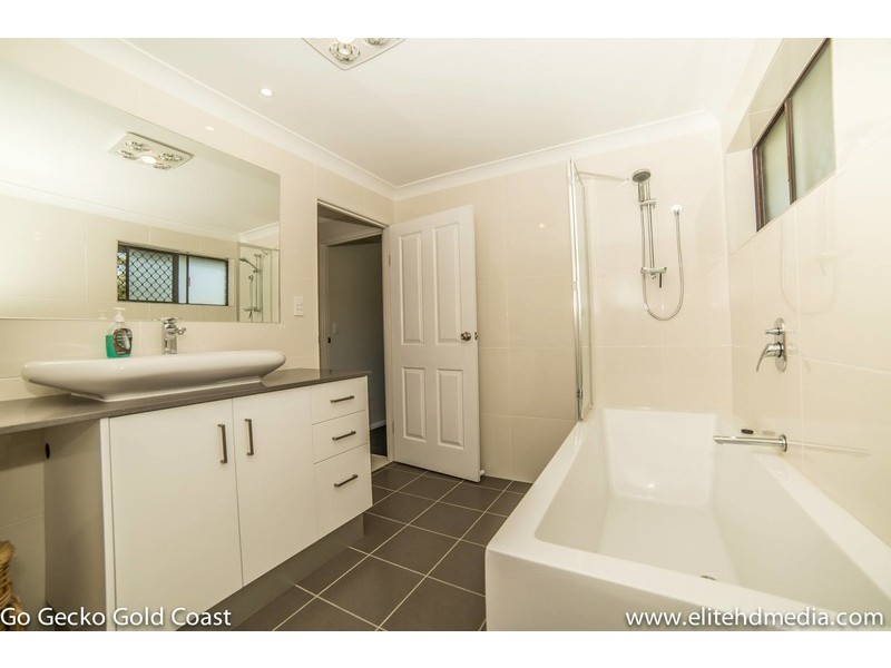 3 Todman Drive, Mudgeeraba QLD 4213
