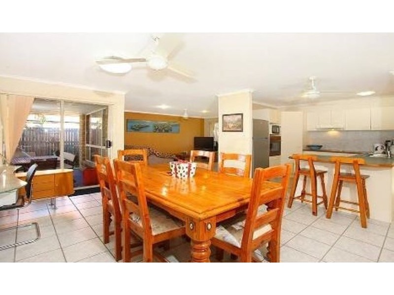 43 Oakdale Avenue, Nerang QLD 4211