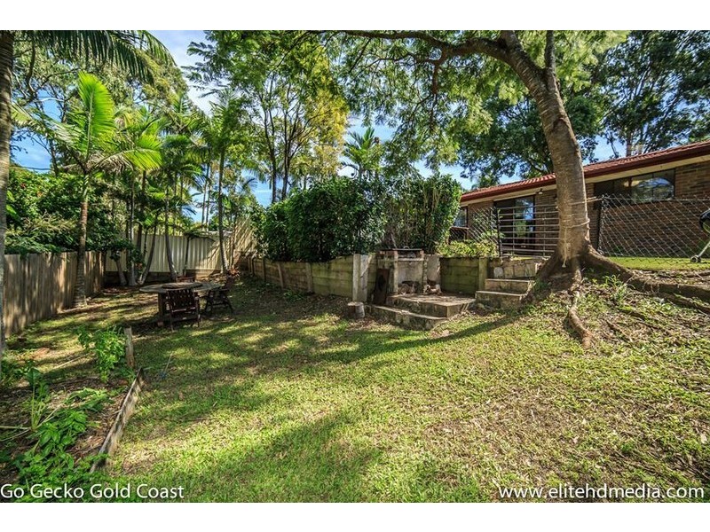 12 Cambridge Crt, Carrara QLD 4211