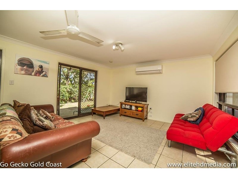 12 Cambridge Crt, Carrara QLD 4211