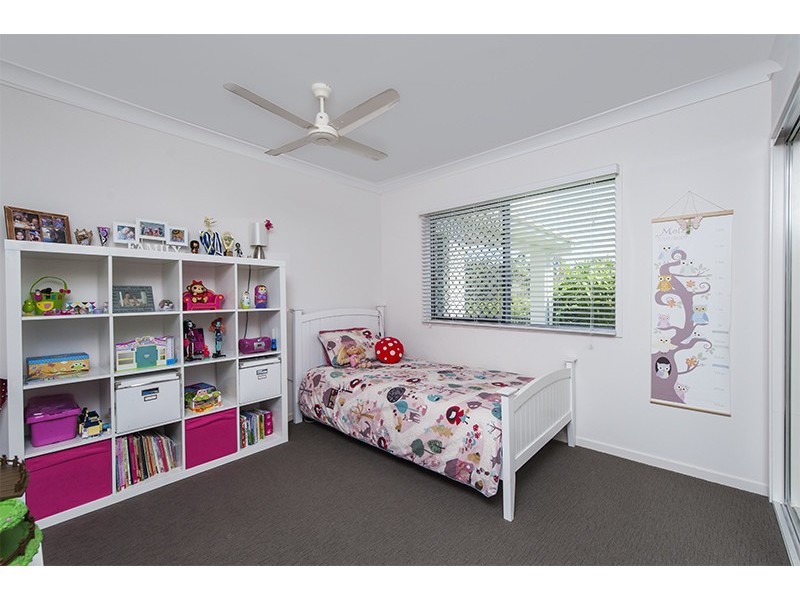 1 Hellman Street, Molendinar QLD 4214