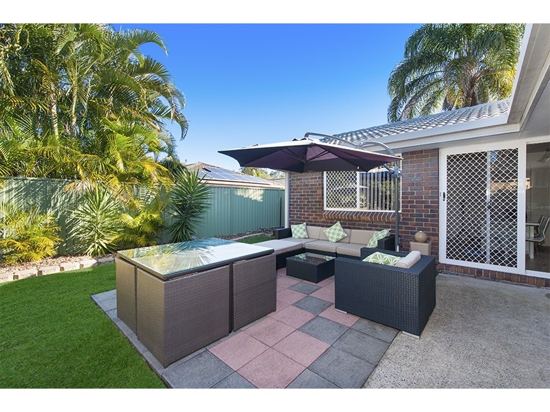 5 Triscay Place, Varsity Lakes QLD 4227