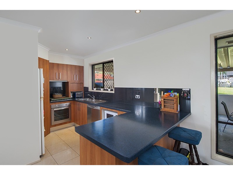 4 Lobban Court, Highland Park QLD 4211