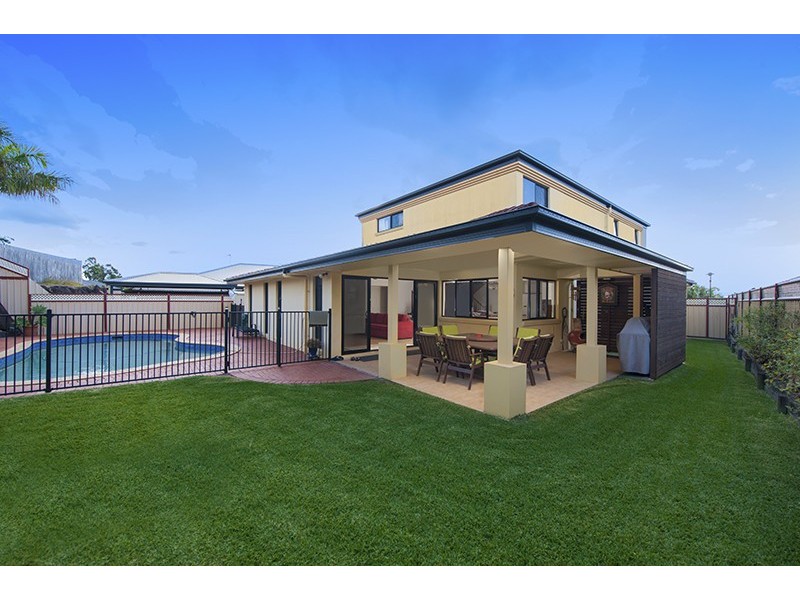 105 Crestwood Drive, Molendinar QLD 4214