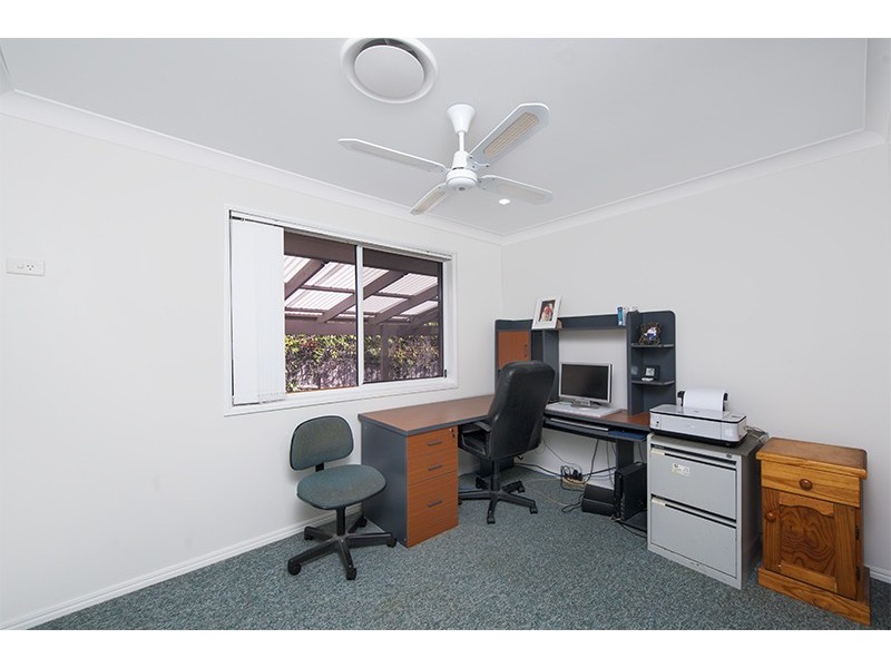 2 Kilmarnock Close, Highland Park QLD 4211