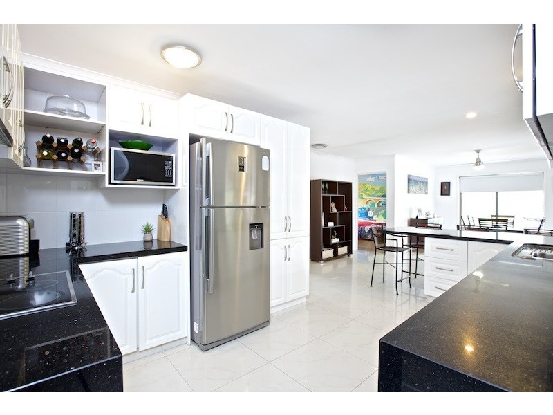 12 Minden Crescent, Helensvale QLD 4212