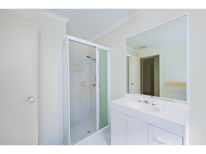 40 Bradstone Road, Carrara QLD 4211