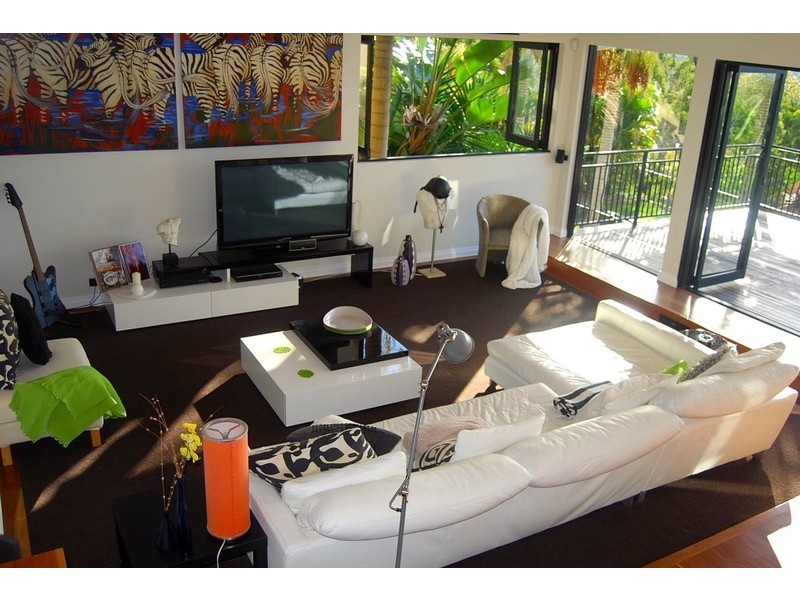 48 Glenrowan Drive, Tallai QLD 4213