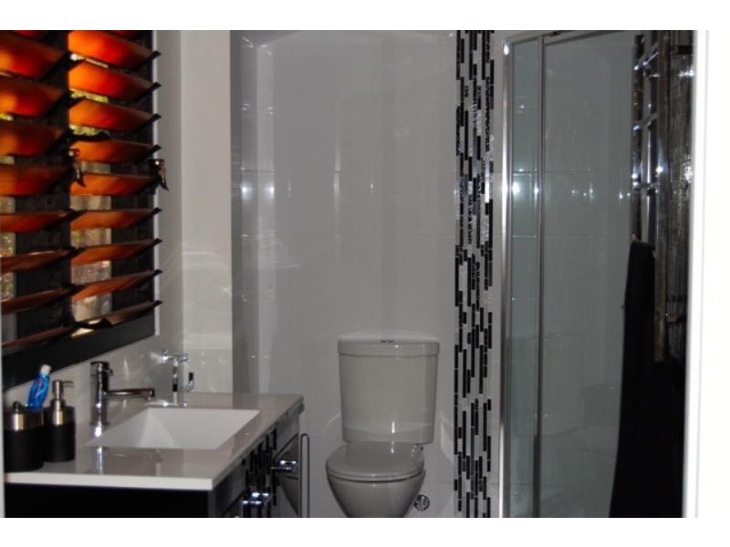 48 Glenrowan Drive, Tallai QLD 4213