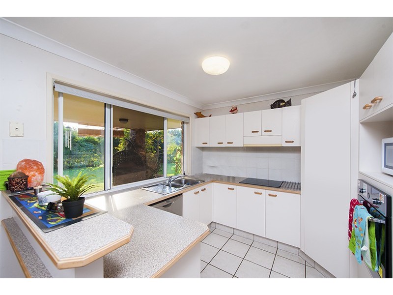 20 Blue Lagoon Court, Nerang QLD 4211