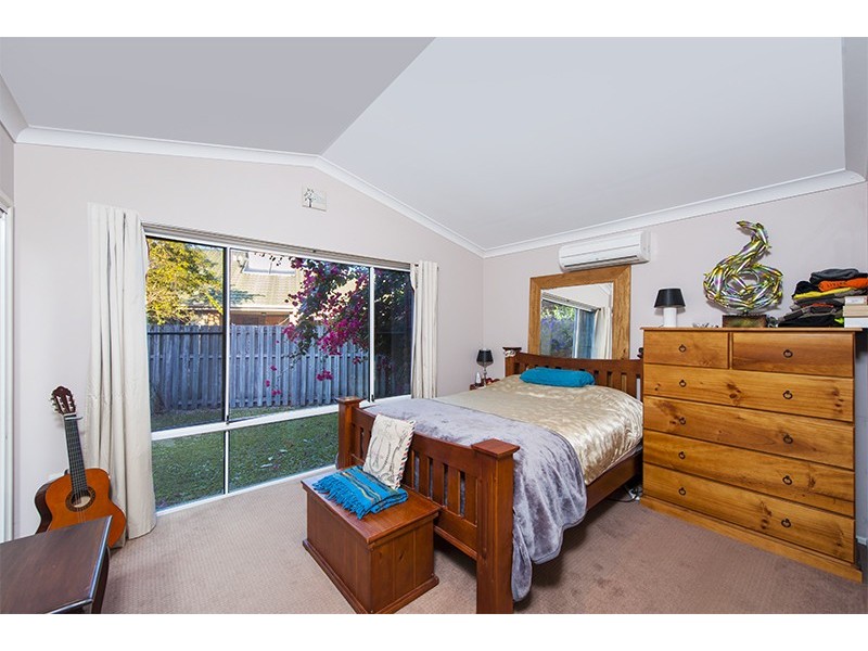 20 Blue Lagoon Court, Nerang QLD 4211