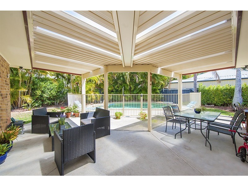 12 Creekview Street, Helensvale QLD 4212