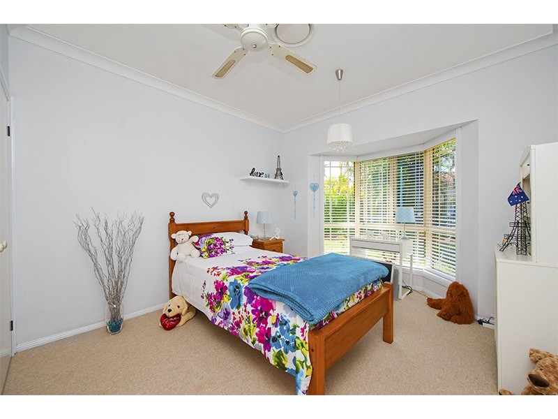 12 Creekview Street, Helensvale QLD 4212
