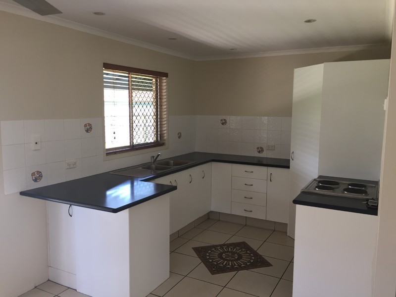 25 Guthrie Parade, Carrara QLD 4211