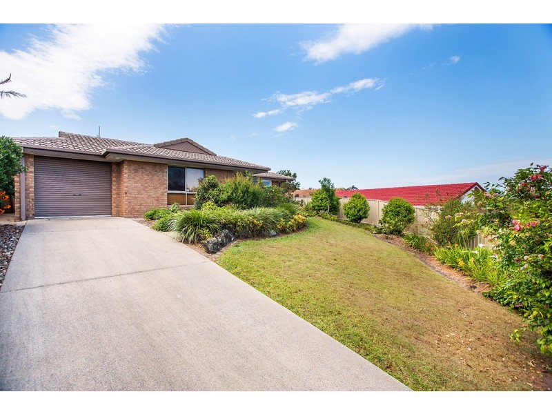 54 Merridown Drive, Merrimac QLD 4226