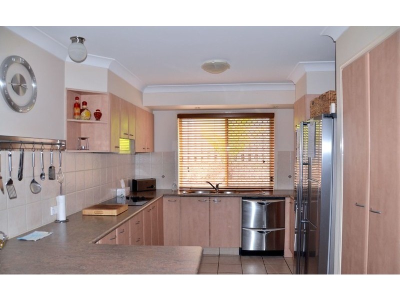 37 Howland Circuit, Pacific Pines QLD 4211