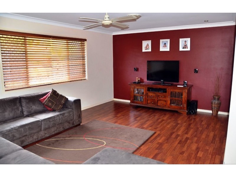 37 Howland Circuit, Pacific Pines QLD 4211
