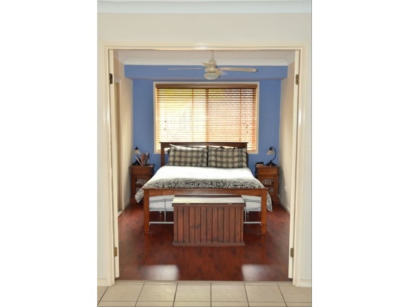 37 Howland Circuit, Pacific Pines QLD 4211