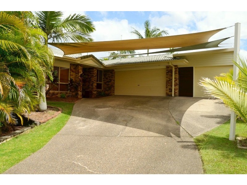 37 Howland Circuit, Pacific Pines QLD 4211