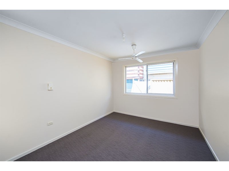 6 Kenmar Street, Labrador QLD 4215