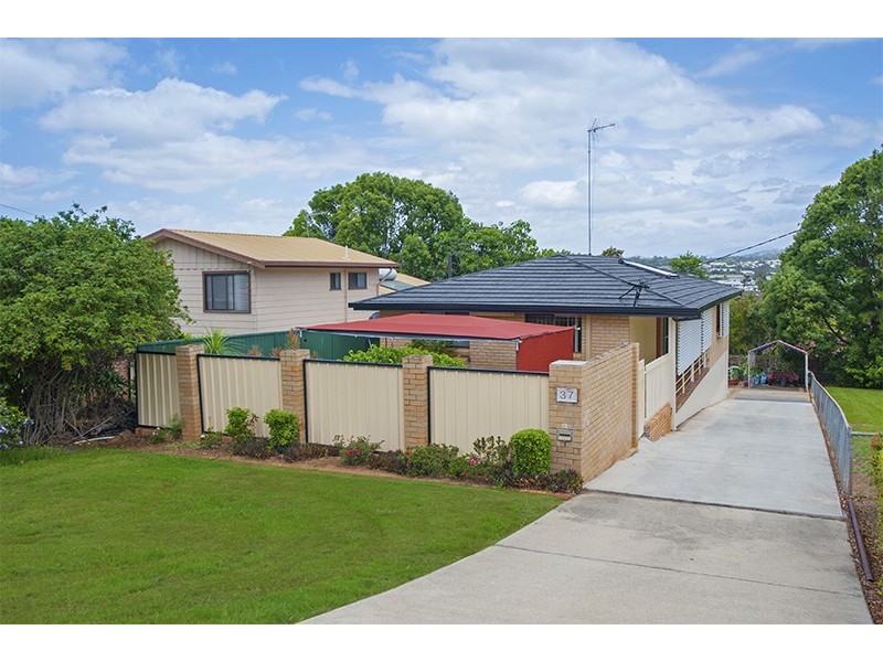 37 Nerang-Broadbeach Road, Nerang QLD 4211