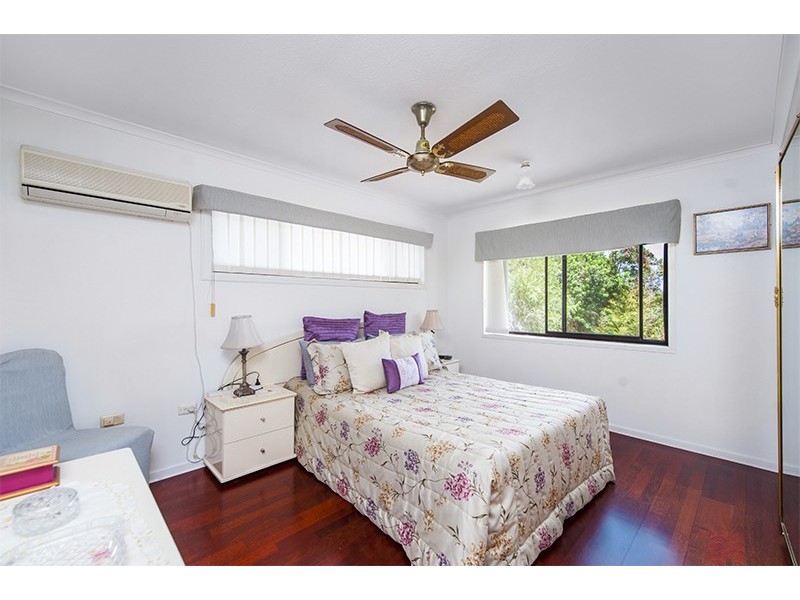 37 Nerang-Broadbeach Road, Nerang QLD 4211
