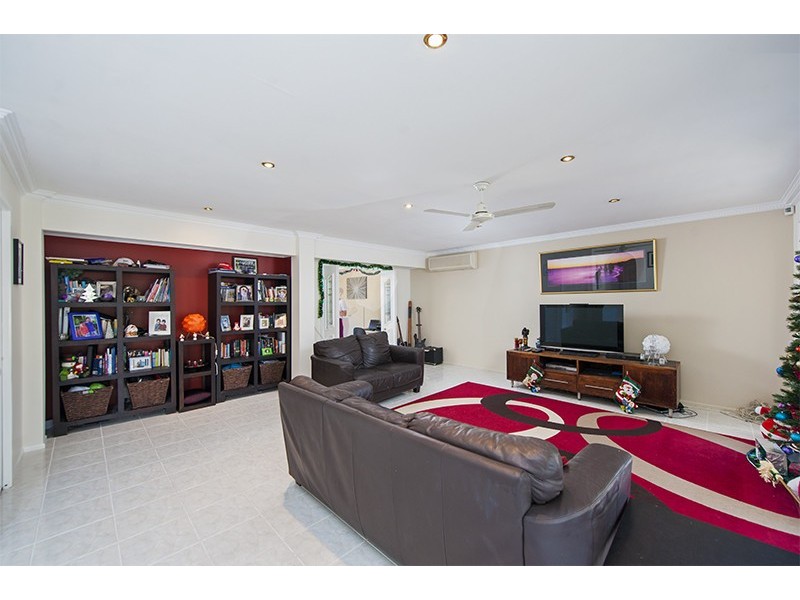 15 Mercator Court, Carrara QLD 4211