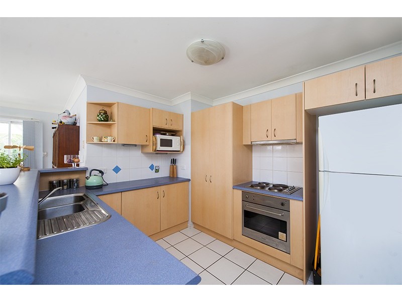 8 Bluefen Crt, Upper Coomera QLD 4209