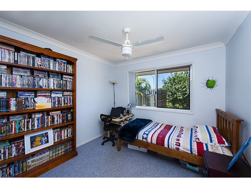 8 Bluefen Crt, Upper Coomera QLD 4209