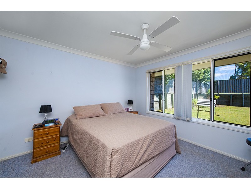 8 Bluefen Crt, Upper Coomera QLD 4209