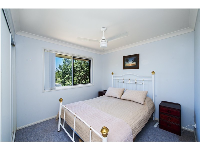 8 Bluefen Crt, Upper Coomera QLD 4209