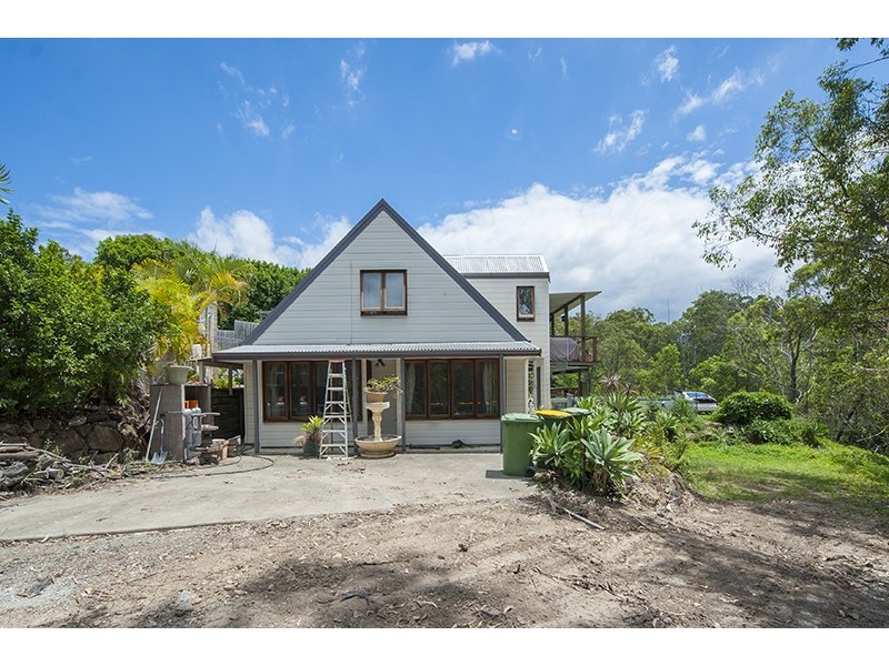 16 Narrabri Court, Gaven QLD 4211