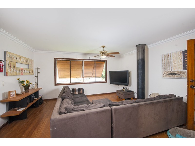 16 Narrabri Court, Gaven QLD 4211