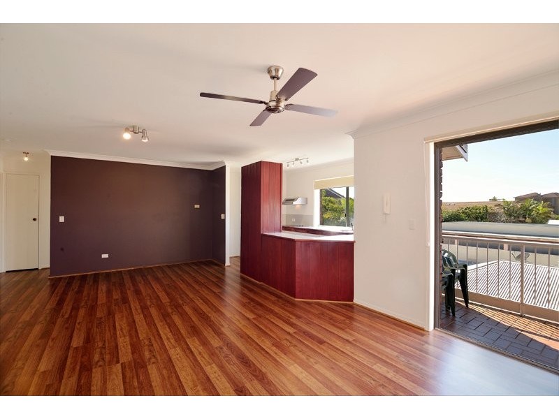 8/11 Fourteenth Ave “Kathleen Gardens”, Palm Beach QLD 4221