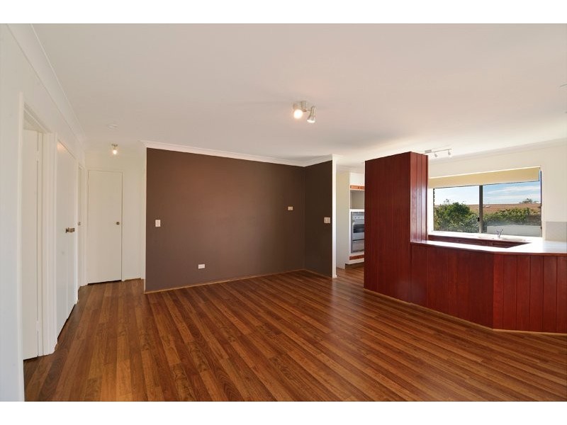 8/11 Fourteenth Ave “Kathleen Gardens”, Palm Beach QLD 4221