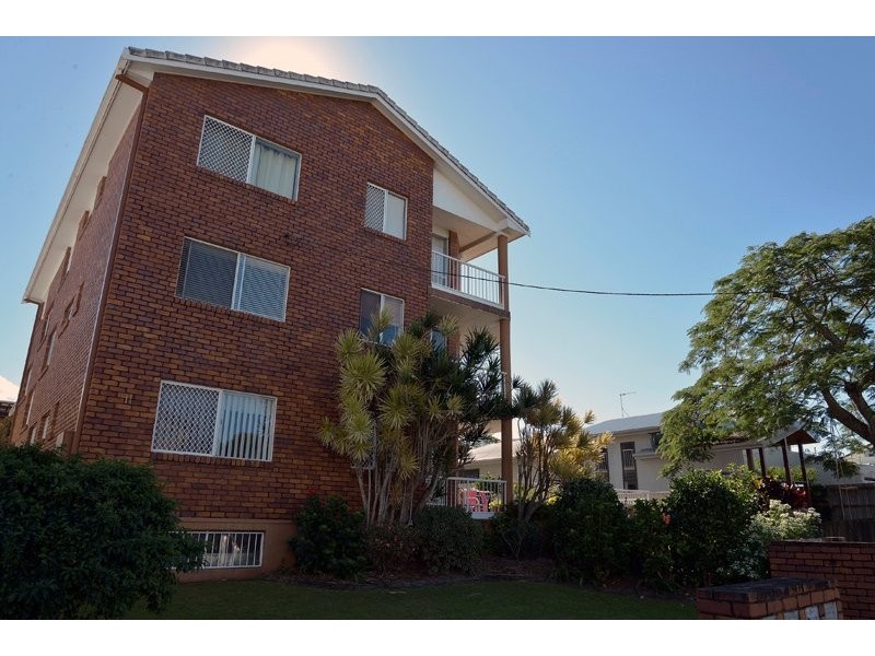 8/11 Fourteenth Ave “Kathleen Gardens”, Palm Beach QLD 4221