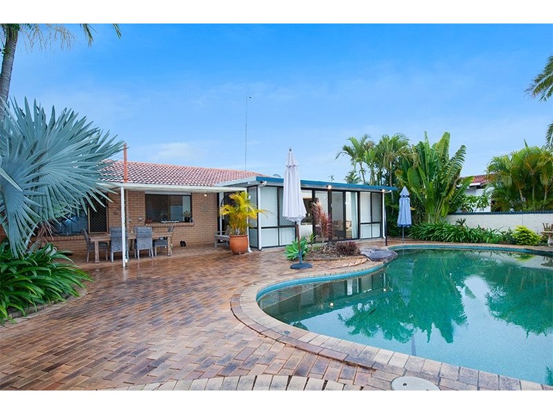 10 Sacha Place, Carrara QLD 4211