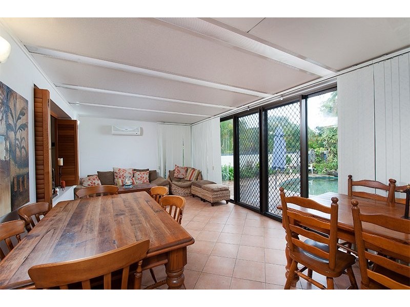 10 Sacha Place, Carrara QLD 4211