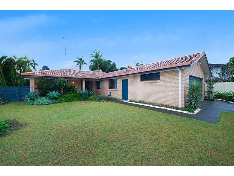 10 Sacha Place, Carrara QLD 4211