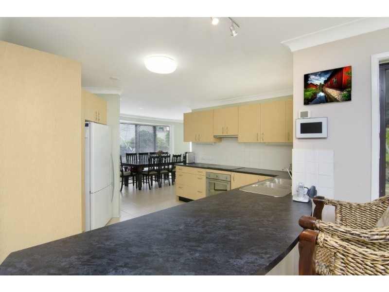 3 Haddon Court, Carrara QLD 4211