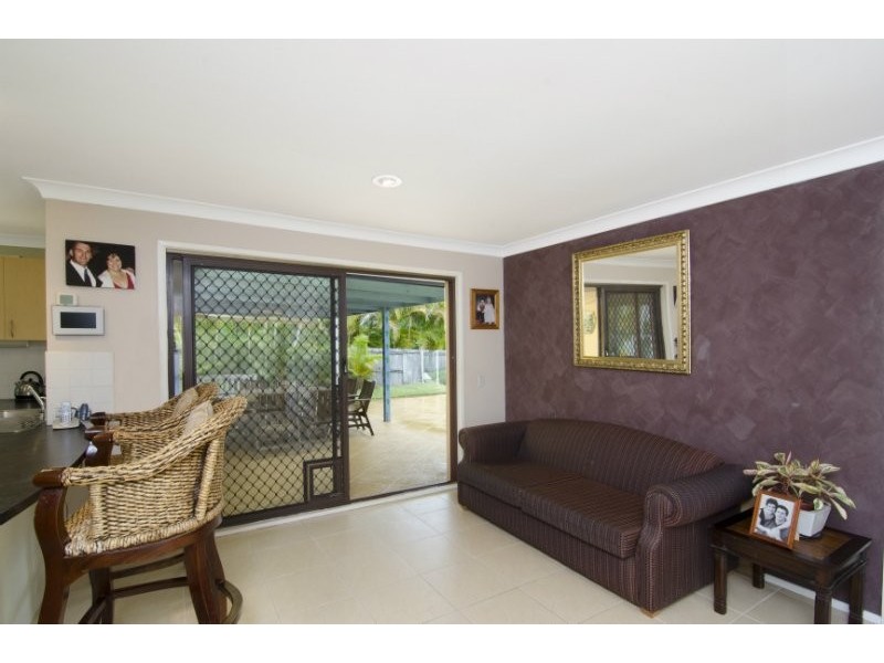 3 Haddon Court, Carrara QLD 4211