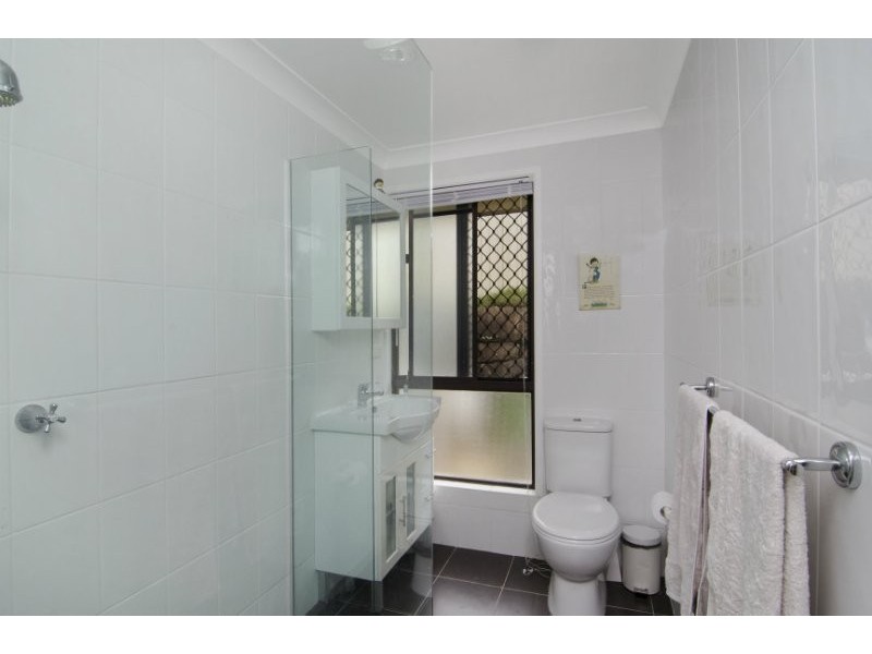 3 Haddon Court, Carrara QLD 4211