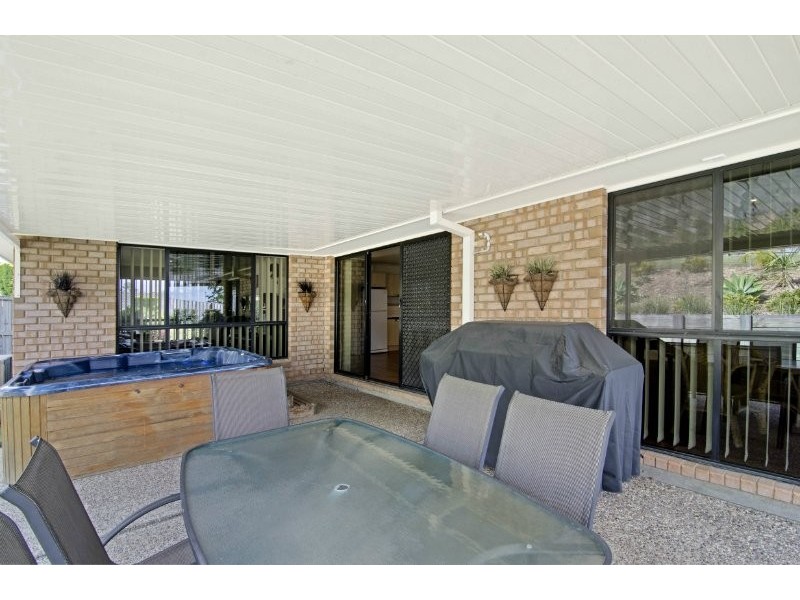 20 Hatutu Street, Pacific Pines QLD 4211